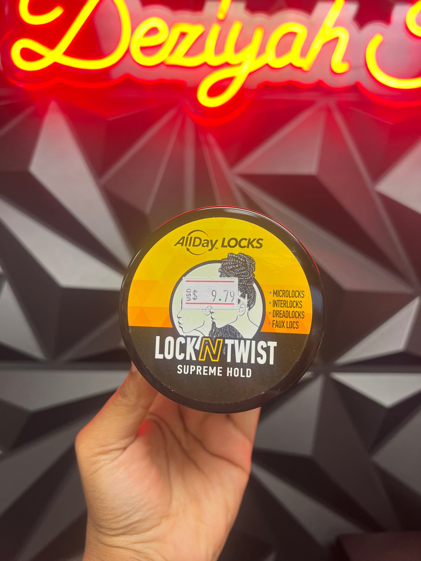 Lock N Twist Supreme Hold